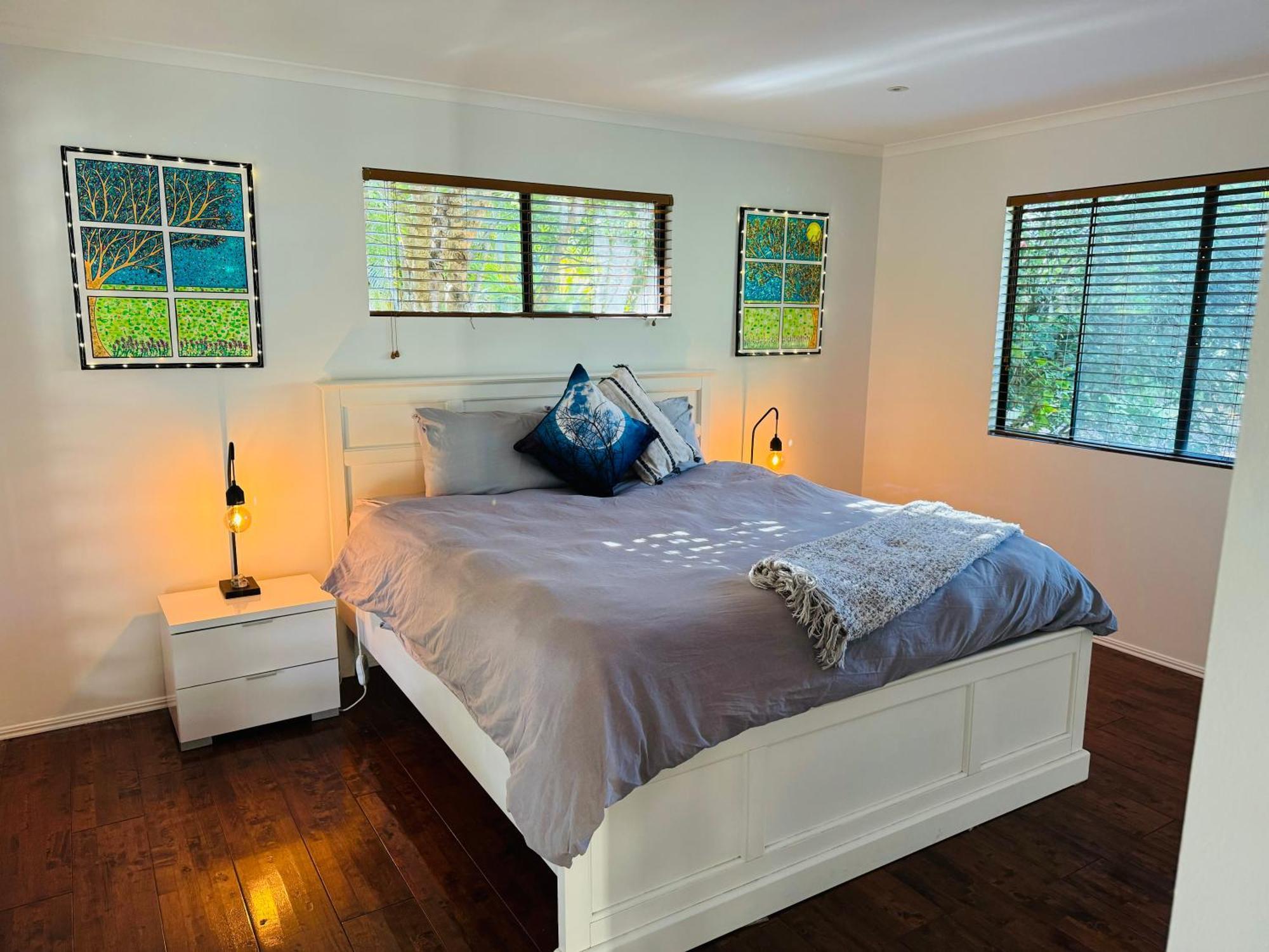 Crystal Retreat- Escape To The Hinterland! Holiday home *