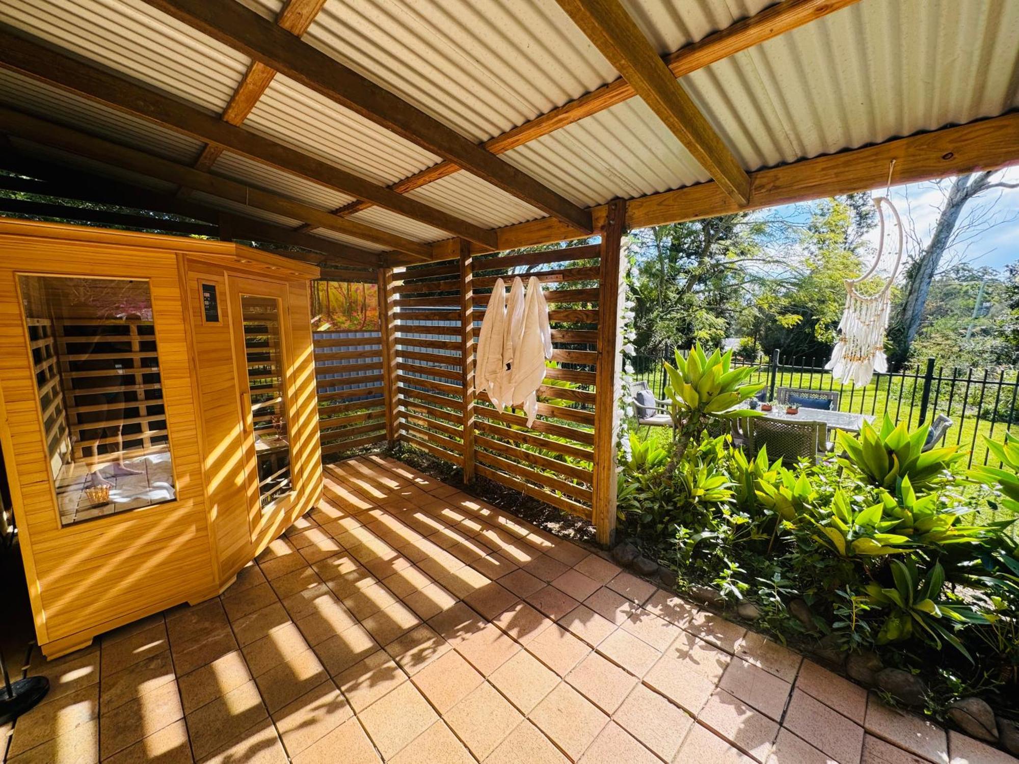 Holiday home Crystal Retreat- Escape To The Hinterland!